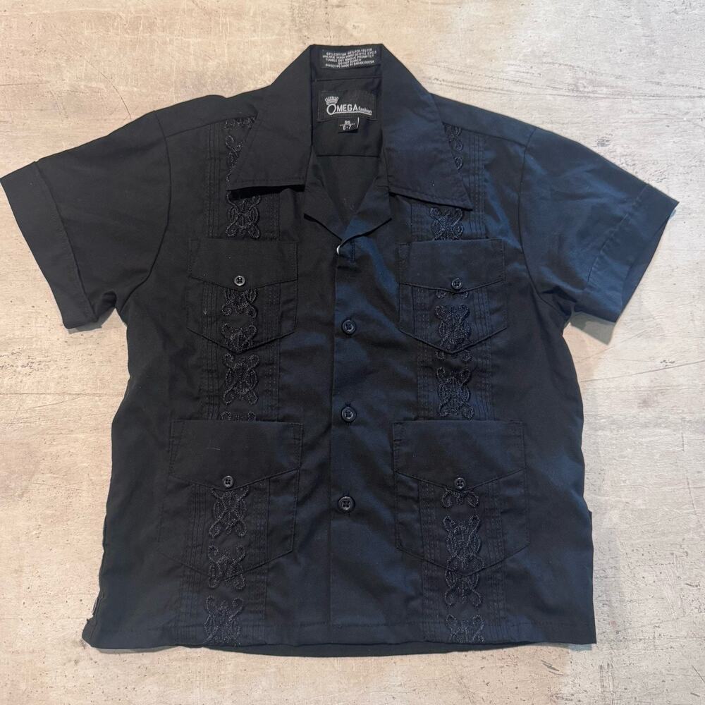Boys Guayabera Shirt Size S 6/7 Black Embroidered Yucatan Mexico